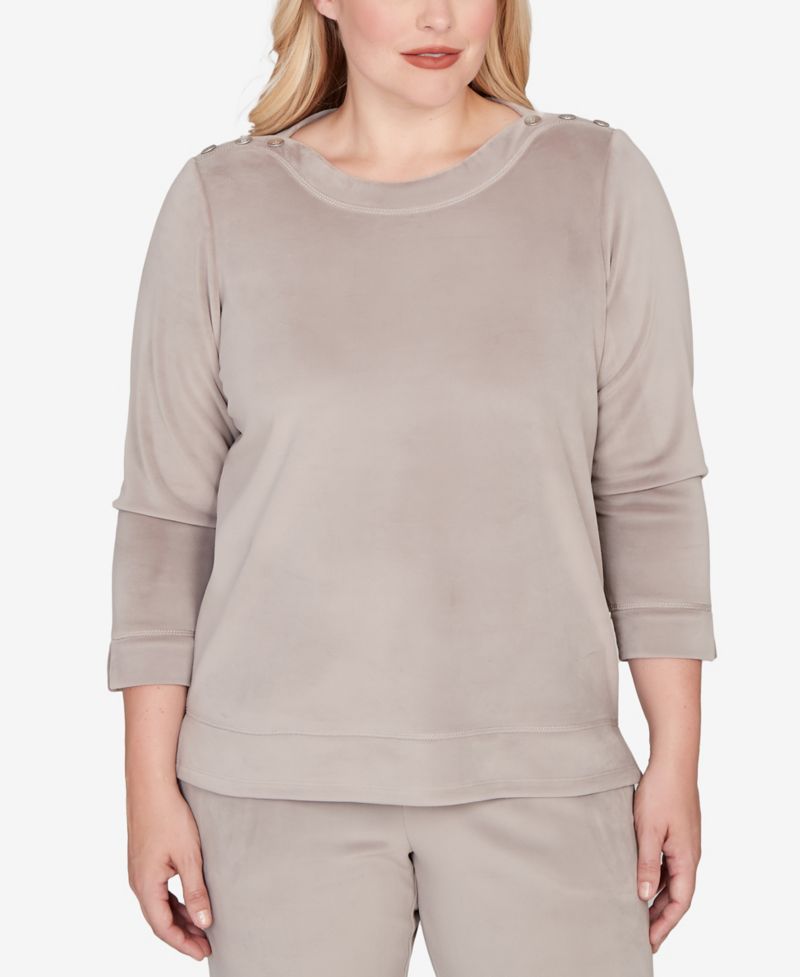Calm Luxe Shoulder Button Top