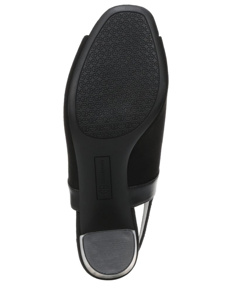 Women's Vondah Block Heel Peep Toe Shooties