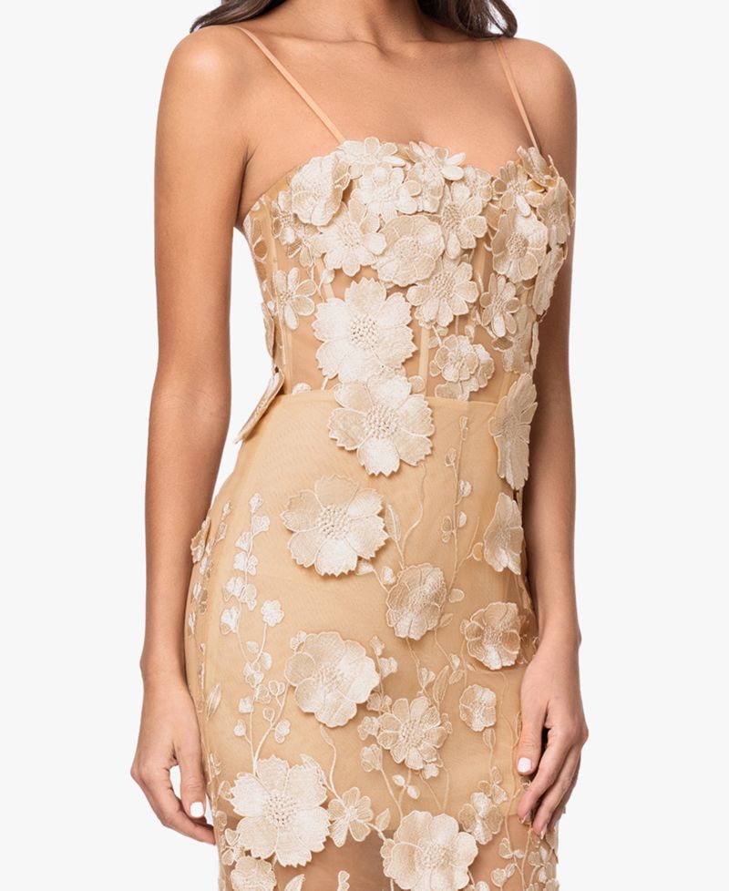 Women's Sleeveless Strapless Gown