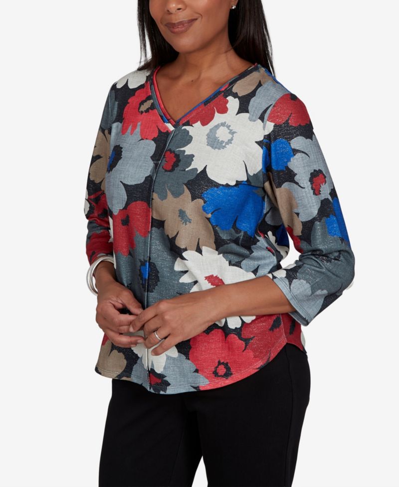 Women's Floral V-Neck 3/4-Sleeve Blouse