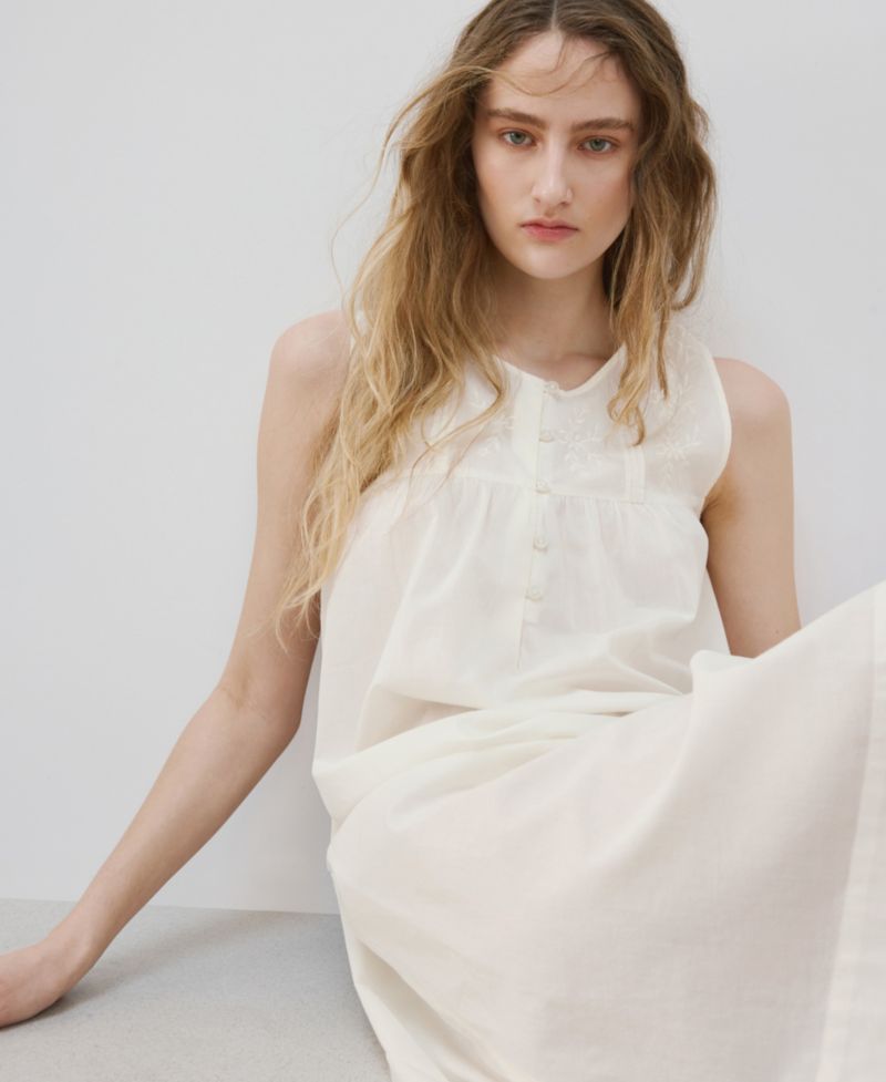 Women's Embroidered Detail Cotton Nightdress