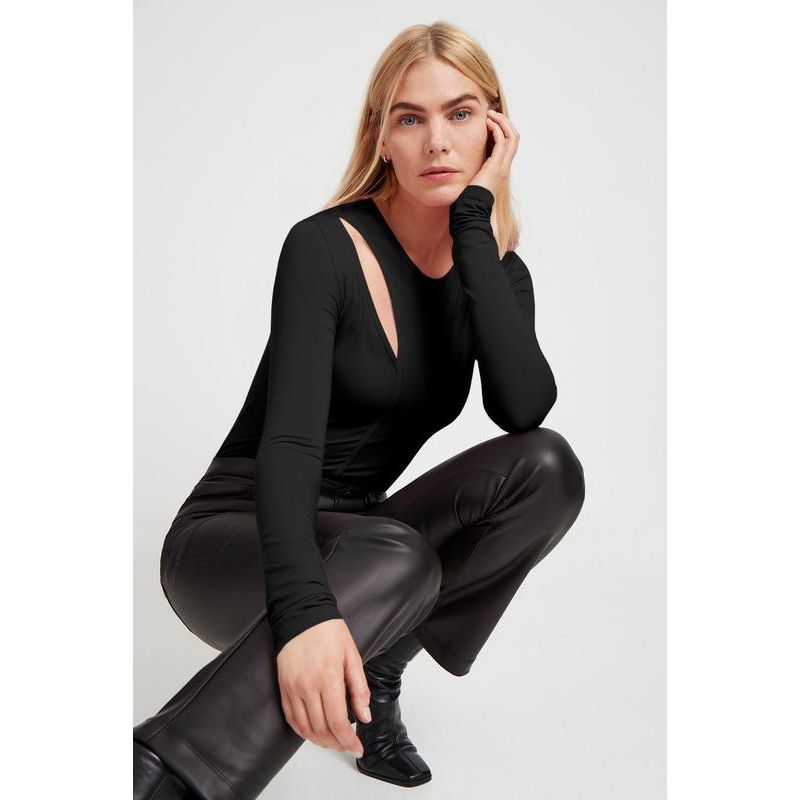 Women's Seta Long-Sleeve Jersey Top with Textured Shoulder Cutout