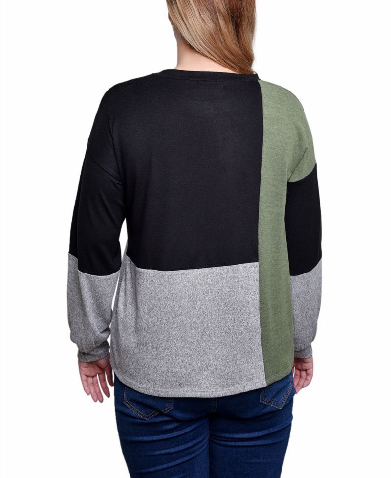 Petite Long Sleeve Colorblocked Boat Neck Top