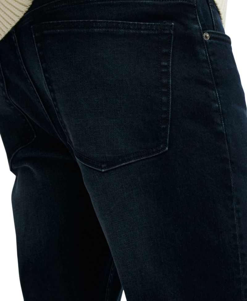 Men's Relaxed Tapered Jeans