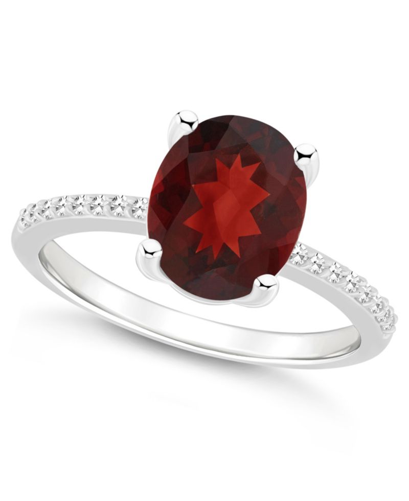 Women's Garnet (3-1/10 ct.t.w.) and Diamond (1/10 ct.t.w.) Ring in Sterling Silver