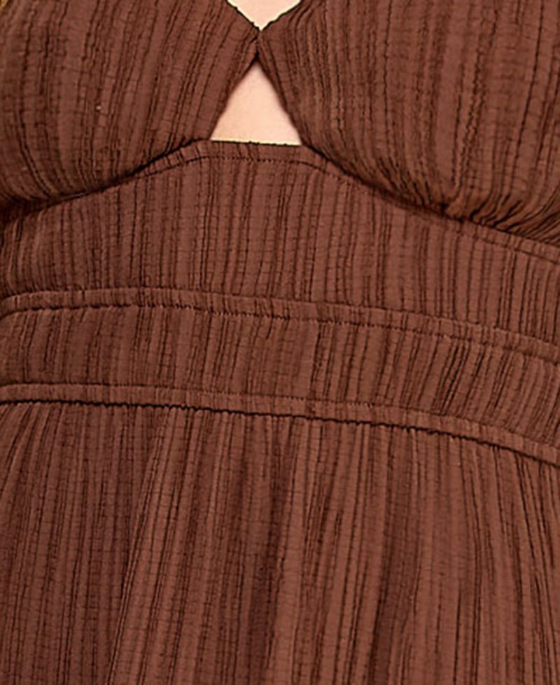 Juniors' Textured Keyhole Strappy Maxi Dress