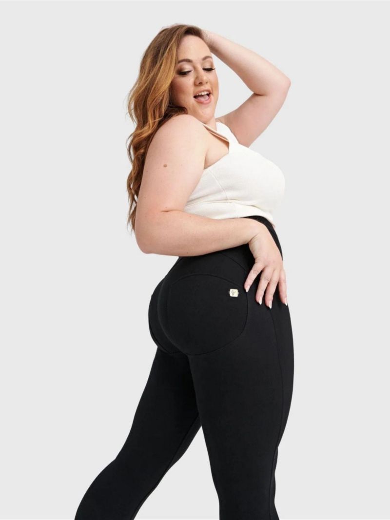 Women's Curvy High-Rise Sculpting Skinny Pants