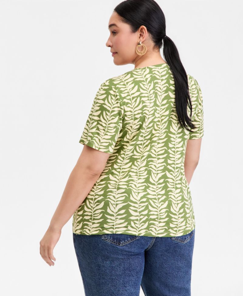 Plus Size Printed Short-Sleeve Top