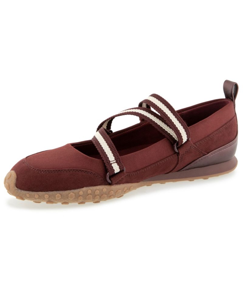 Women's Vesper Almond Toe Sneakers