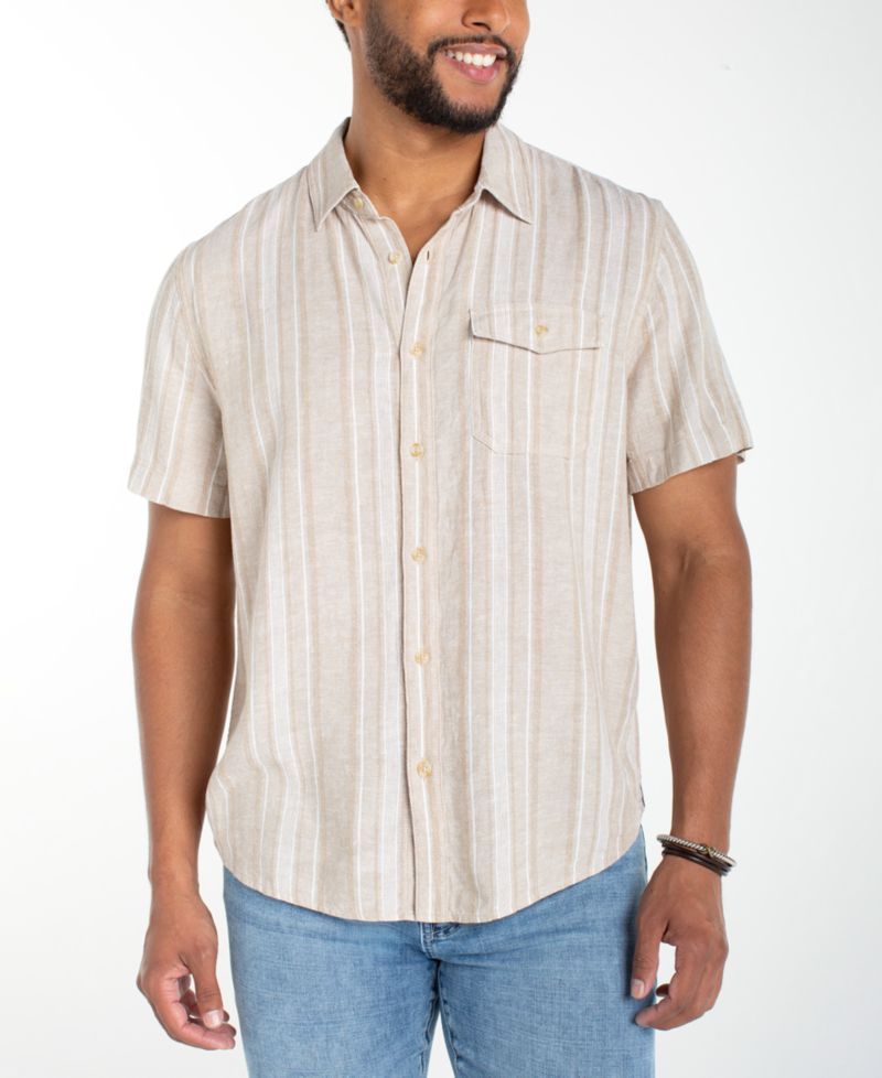 Men's Short-Sleeve Button-Up Shirt