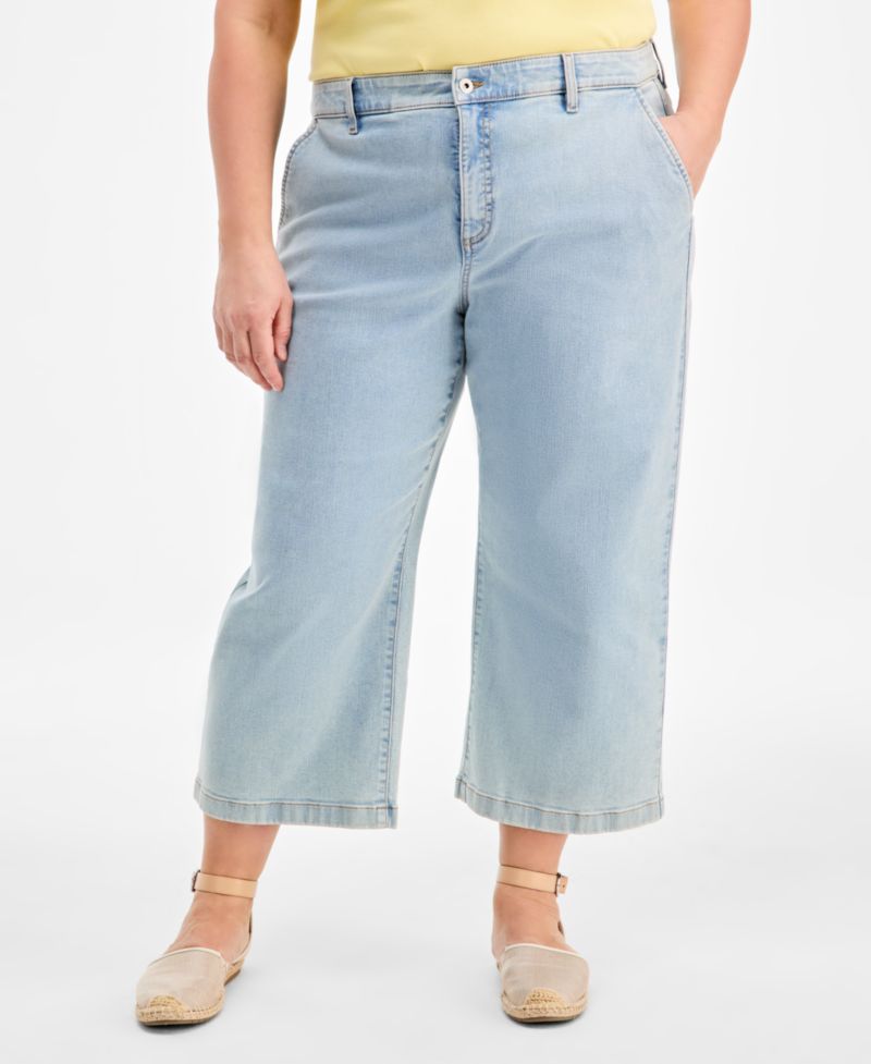 Plus Size Wide-Leg Cropped Jeans