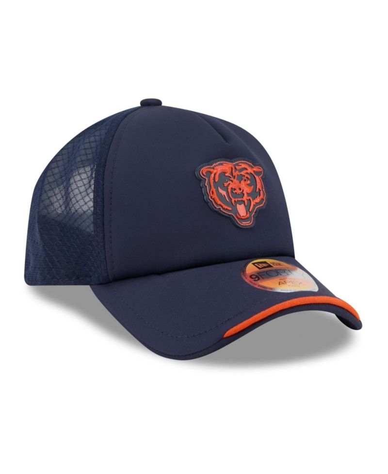 Big Boys and Girls Navy Chicago Bears 2026 Sideline Apex 9FORTY Adjustable Trucker Hat