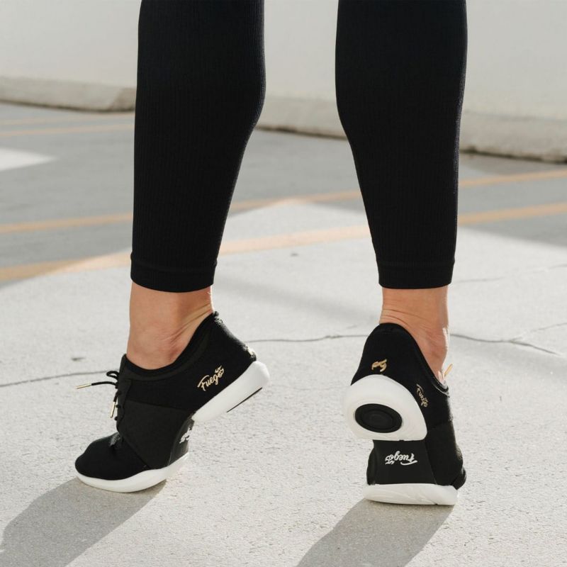 Men's Black Split-sole Sneaker