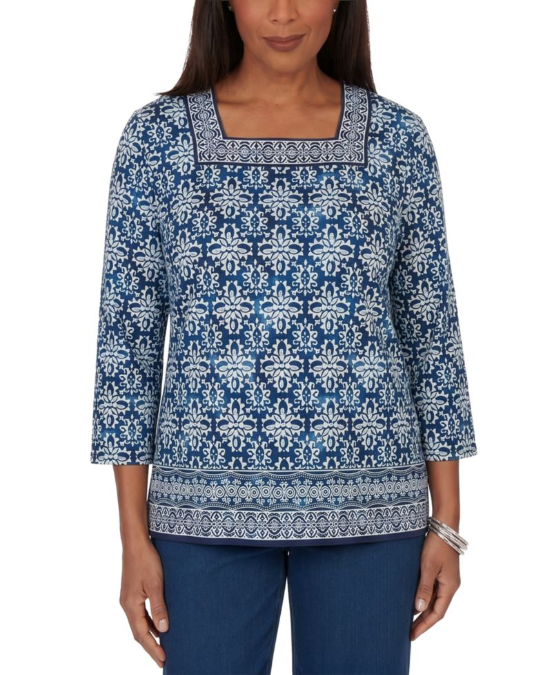 Women's Batik Square Neck 3/4 Sleeve Top
