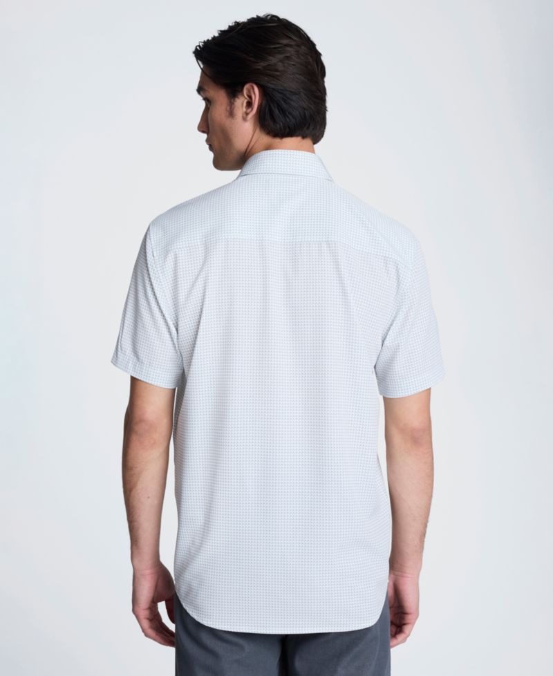 Men's Slim Fit Button-Down Shirt