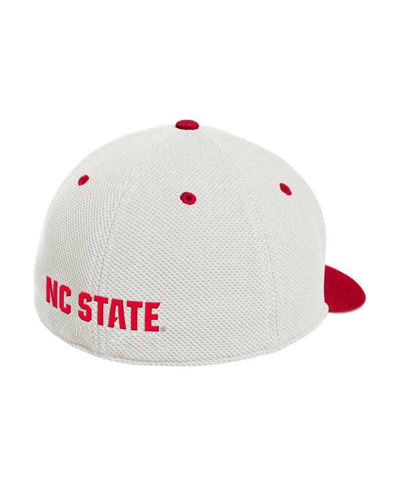 Men's Cream NC State Wolfpack On-Field Fitted Baseball Hat
