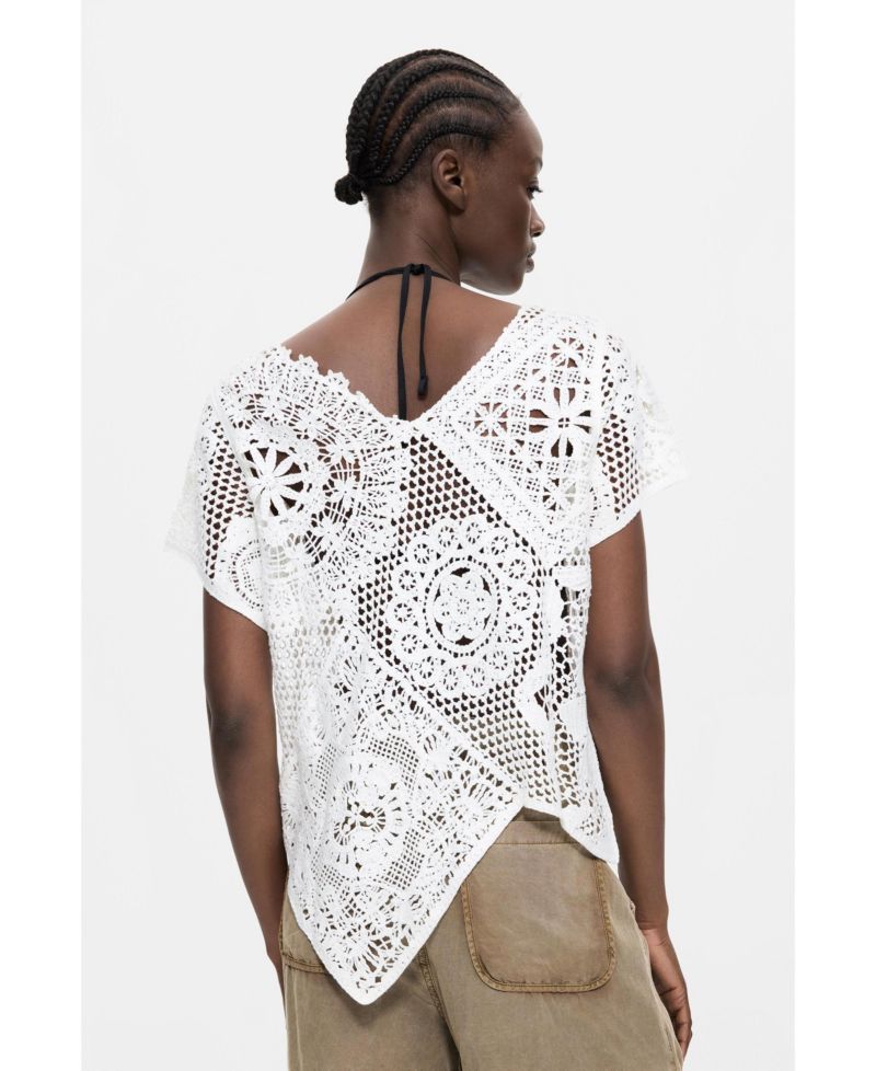 Women's Asymmetric crochet t-shirt