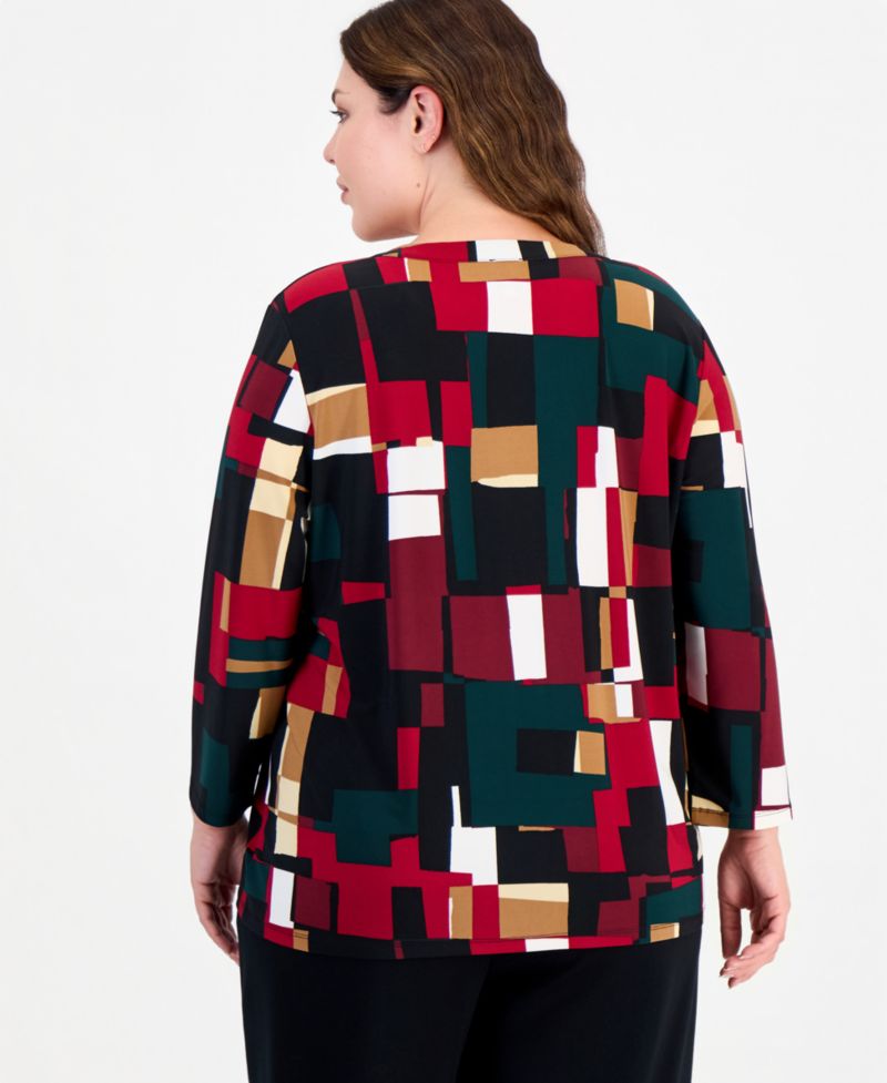 Plus Size Henley 3/4-Sleeve Top