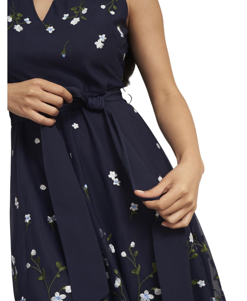 Women's Aria Embroidered Dress