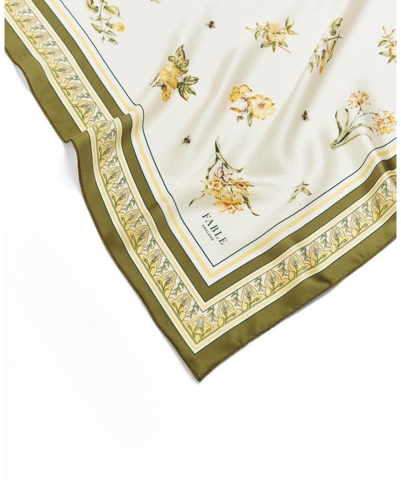 Women's Nouveau Floral Square Scarf
