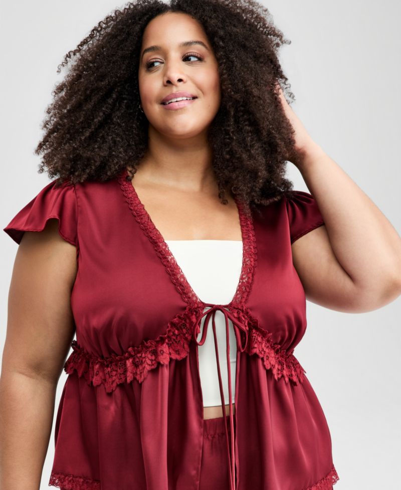 Plus sizeSatin Lace Peplum-Hem Top