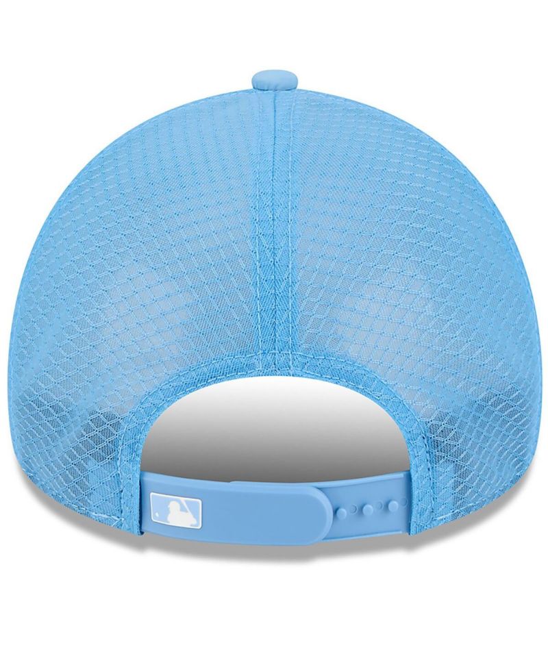 Men's Light Blue Chicago Cubs 2026 Batting Practice Alternate Apex 9FORTY Adjustable Hat