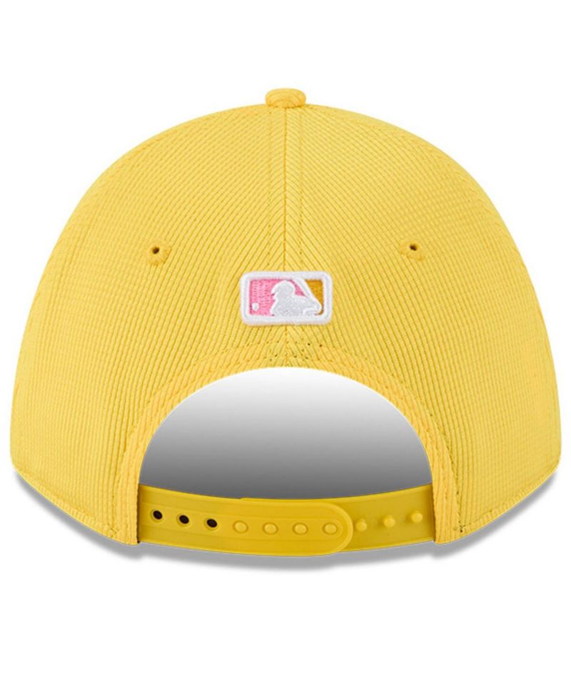 Men's Yellow San Diego Padres City Connect Batting Practice 9FORTY M-Crown Adjustable Hat