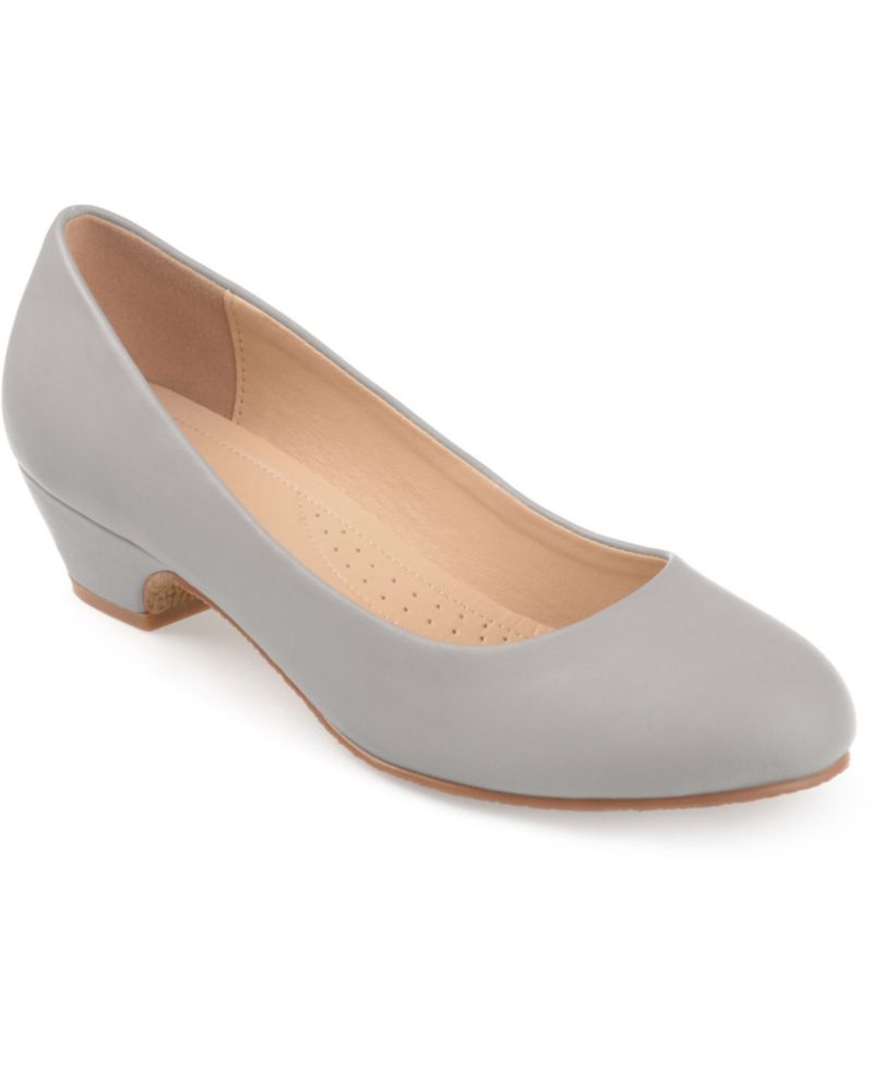Women's Saar Round Toe Kitten Heel Pumps