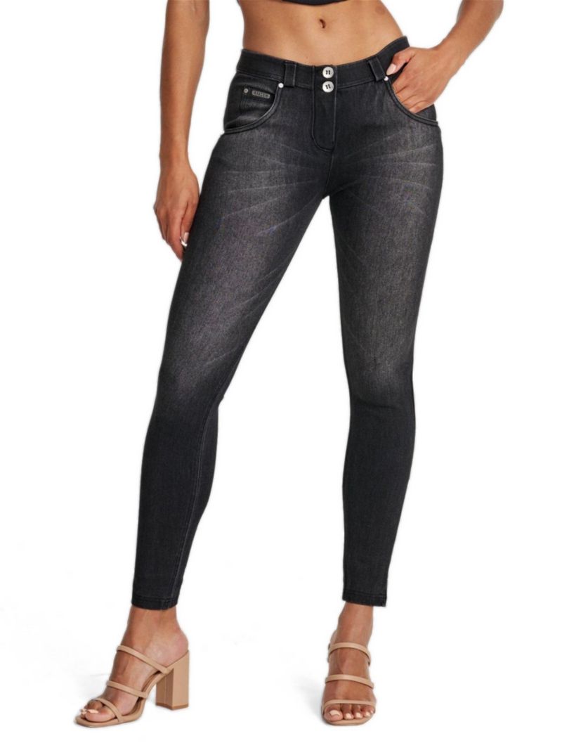 Women's Mid-Rise Snug Sculpting Skinny Jeans