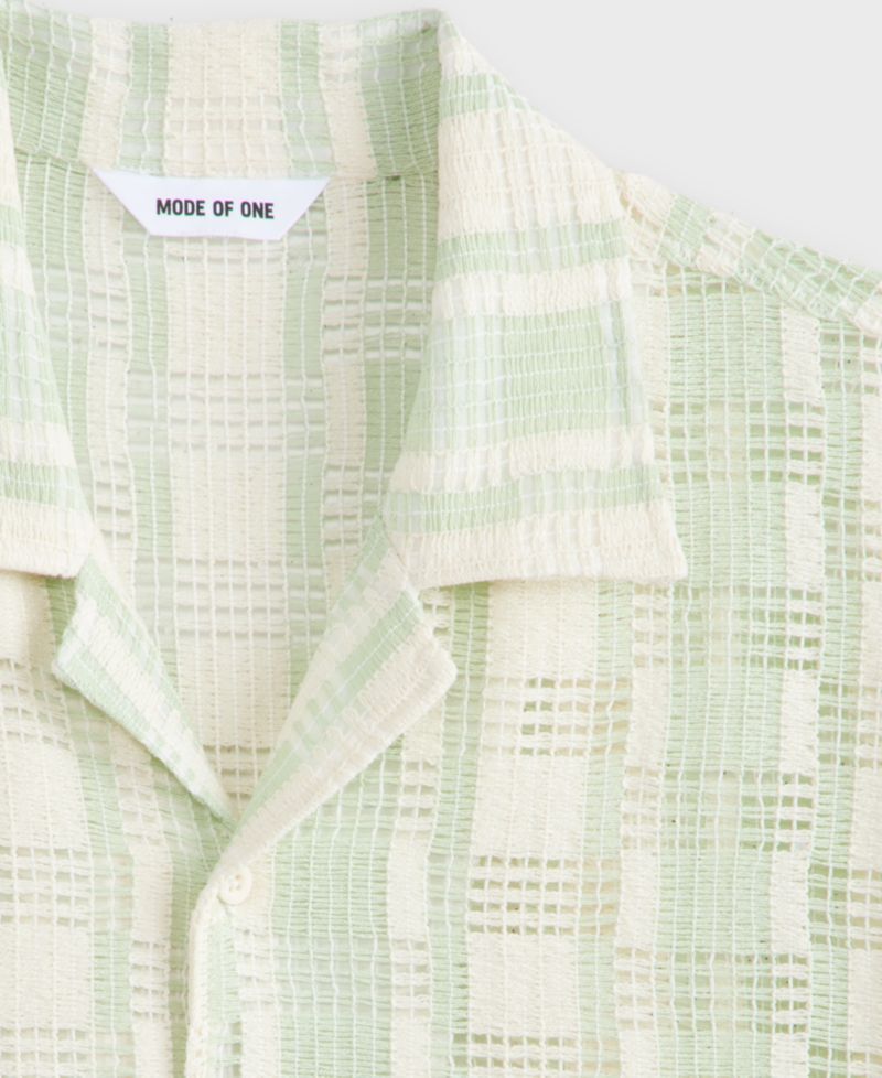 Men's Two-Tone Textured Camp Shirt