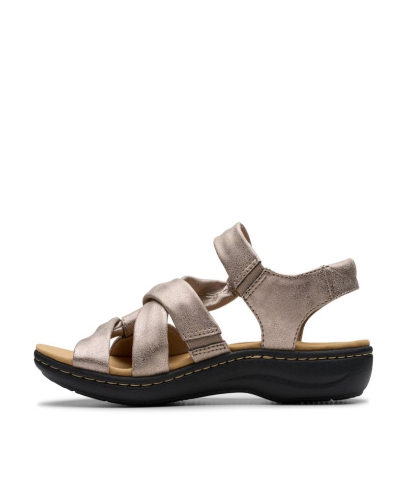 Collection Women's Laurieann Bell Round Toe Flat Sandals