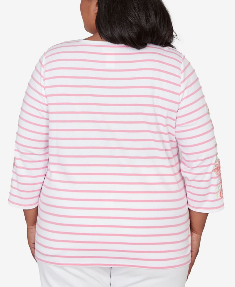 Plus Size Classic Stripe Embroidered Sleeve Top with Necklace