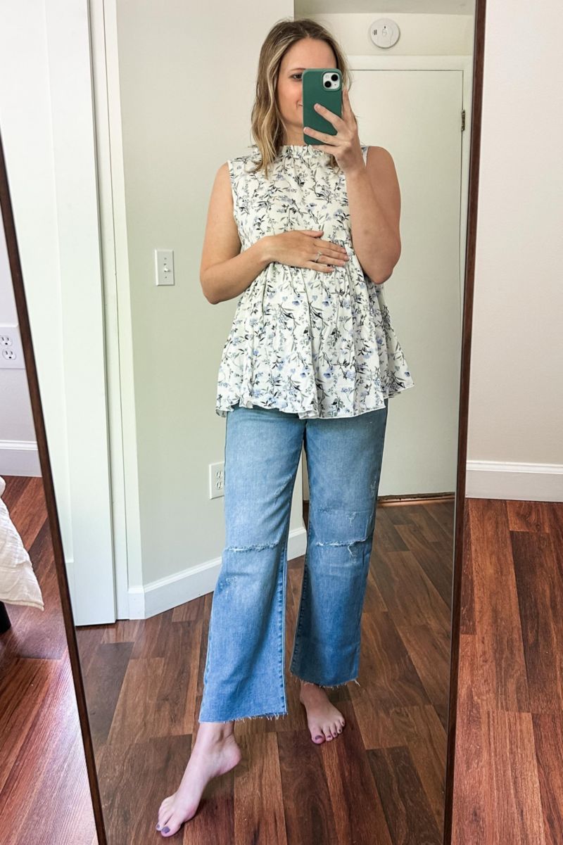 Women's Blue Straight Leg Frayed Hem Jeans