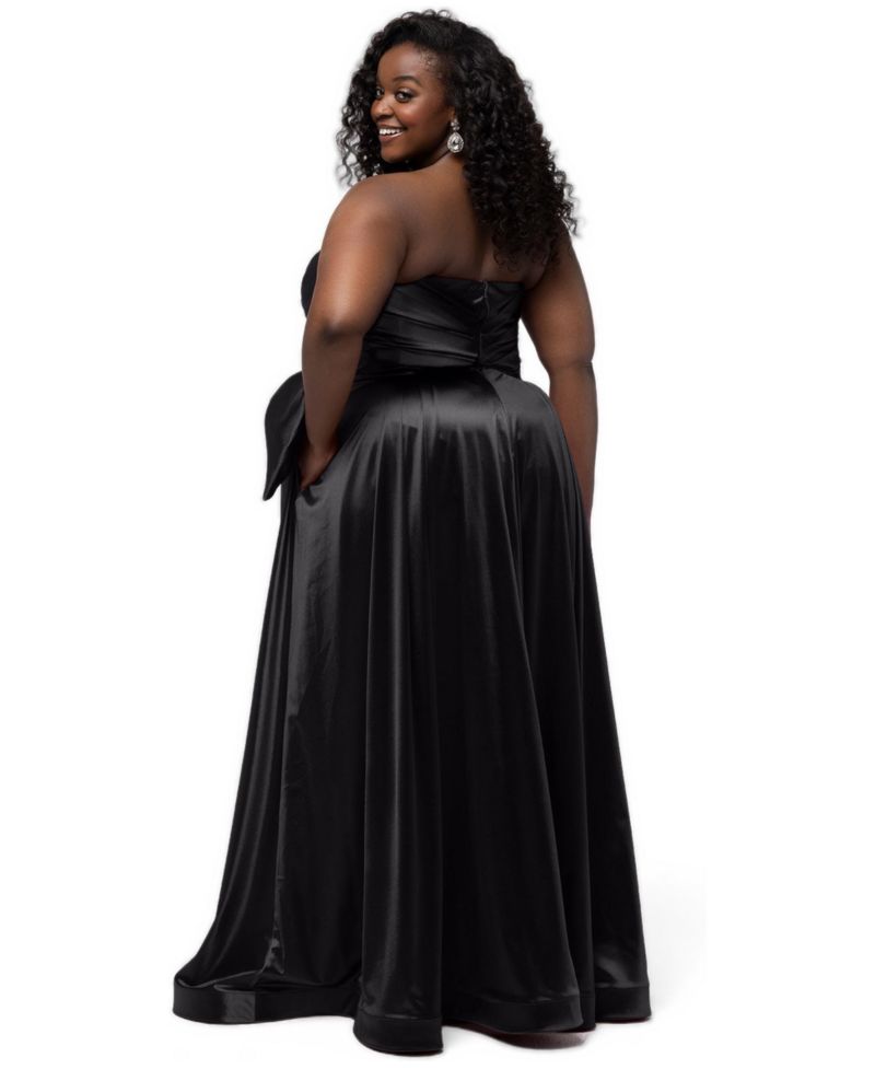 Plus Size Take a Bow Strapless A-Line Sweetheart Satin Gown