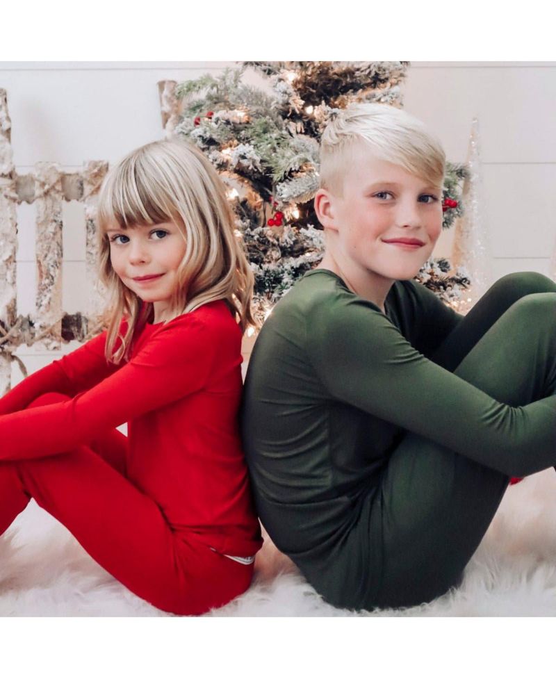 Toddler| Child Unisex Winterberry Red Kids Pajama Set