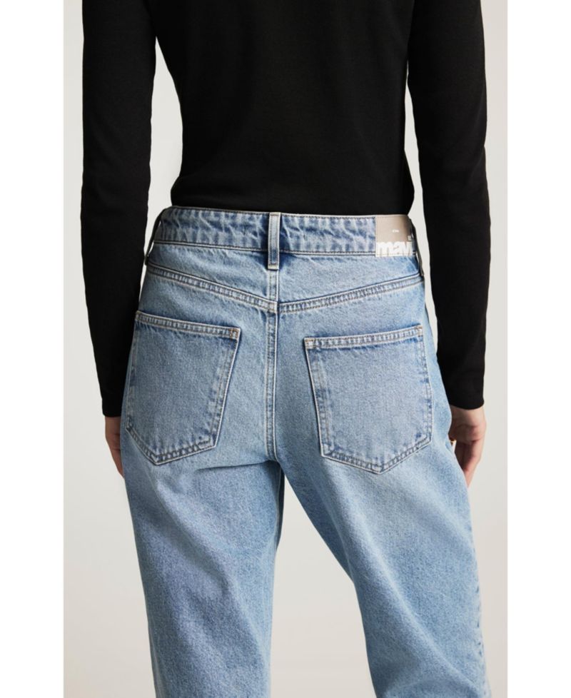 Women's Savannah High Rise Straight Leg In Lt Brushed Classic Denim