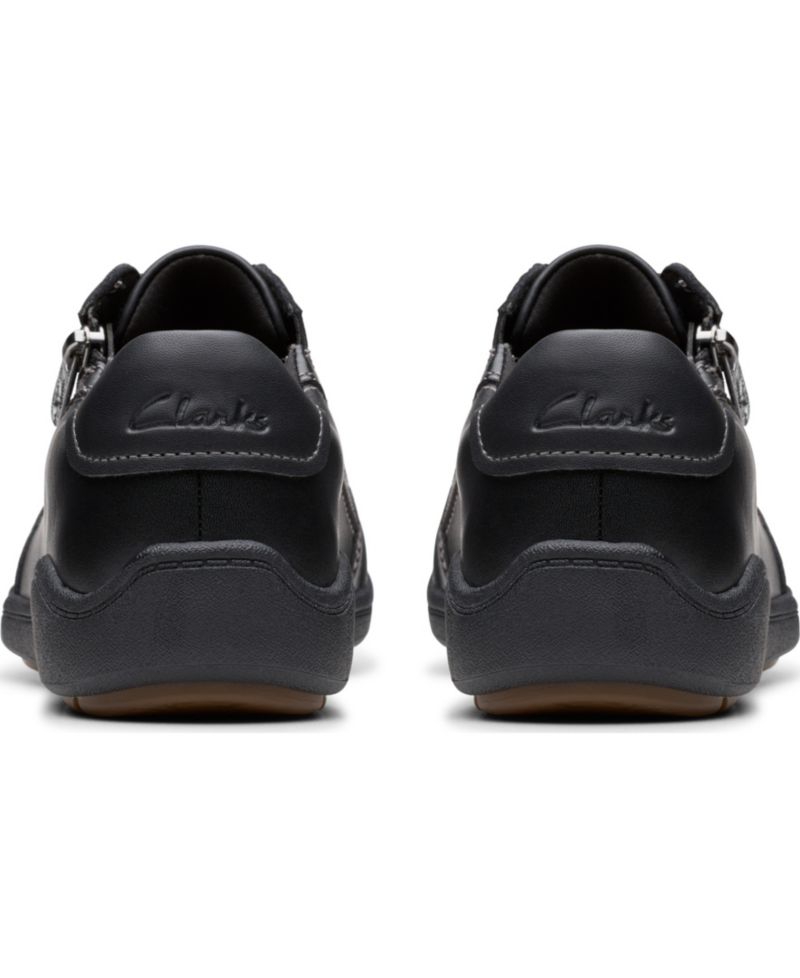 Women's Bryianne Bayla Round Toe Sneakers