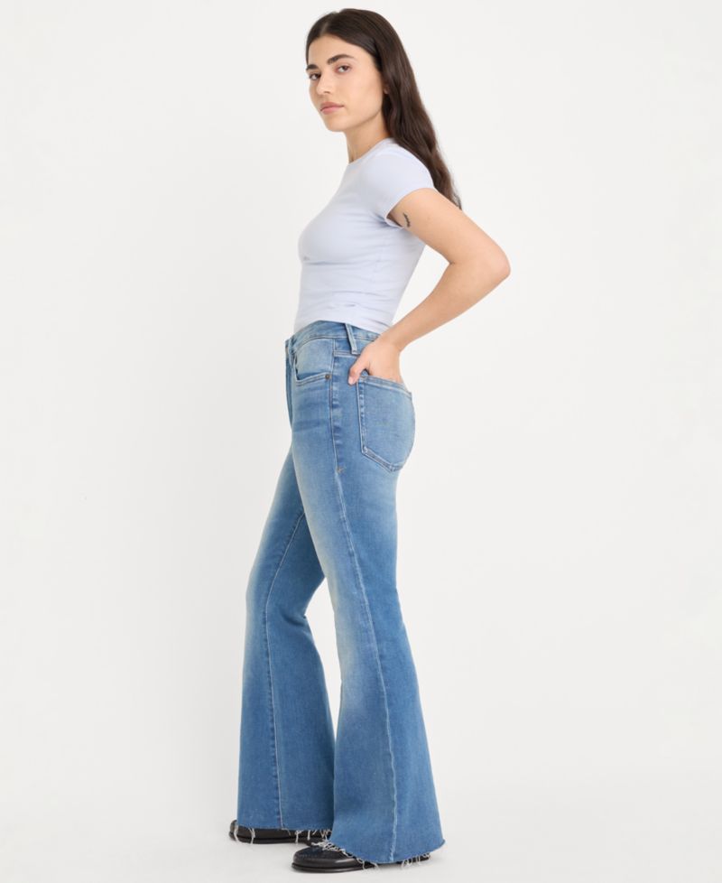 Petite Flared Ankle Jeans