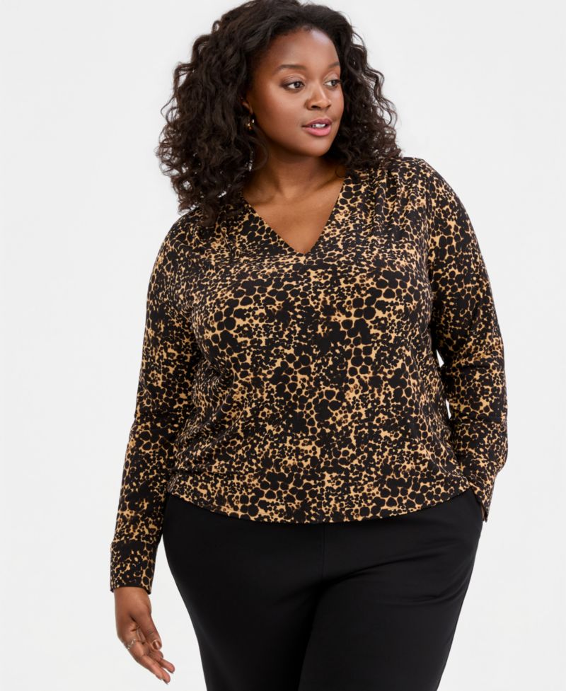 Plus Size V-Neck Long-Sleeve Pleated Blouse