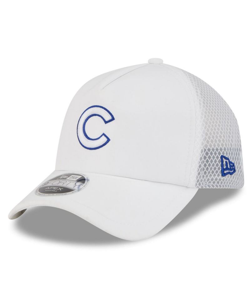 Men's White Chicago Cubs 2026 Batting Practice Apex 9FORTY Adjustable Trucker Hat