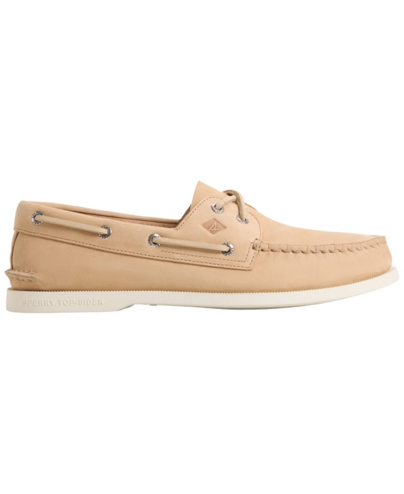Men's Iconic Silhouette Lace-Up Boat Shoes