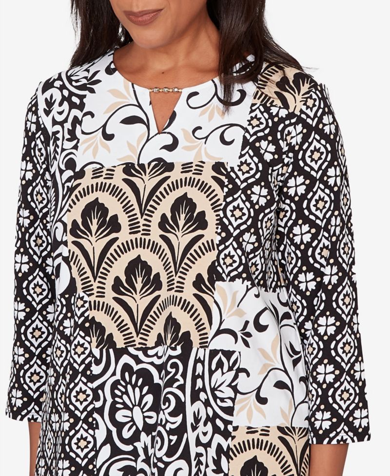 Petite Classic Geometric Scroll Patchwork Split Neck Top