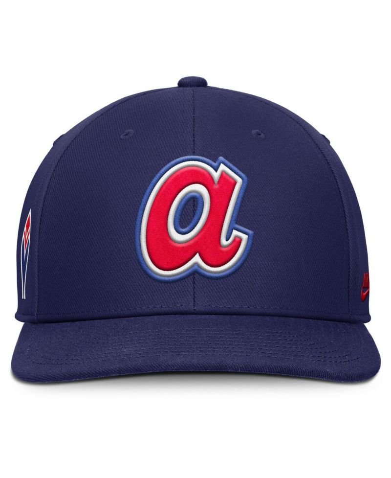 Men's Navy Atlanta Braves Pro Performance Snapback Hat