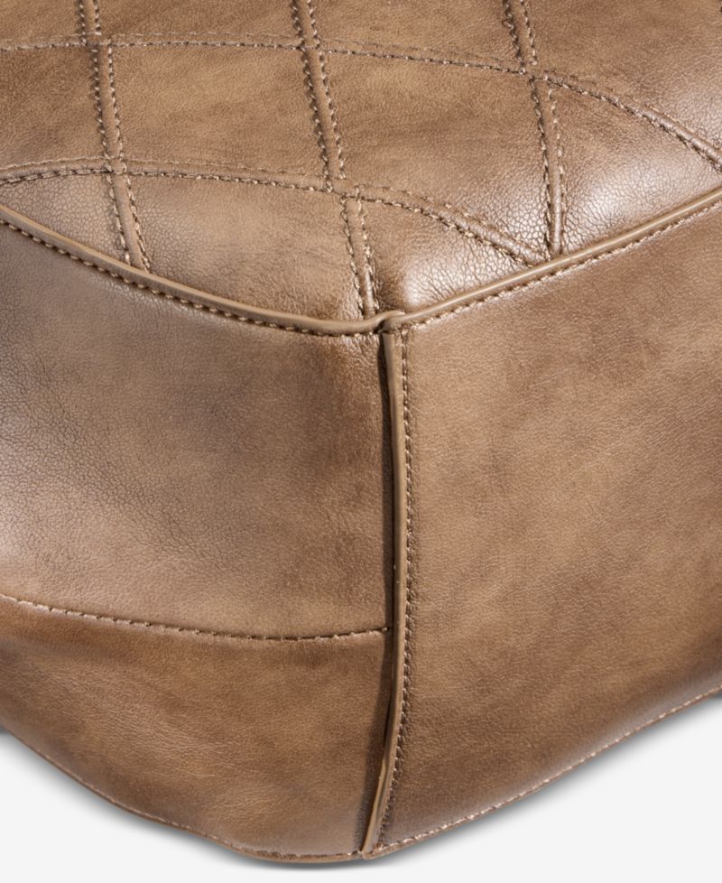Diamond Quilted 4-Poster Bag