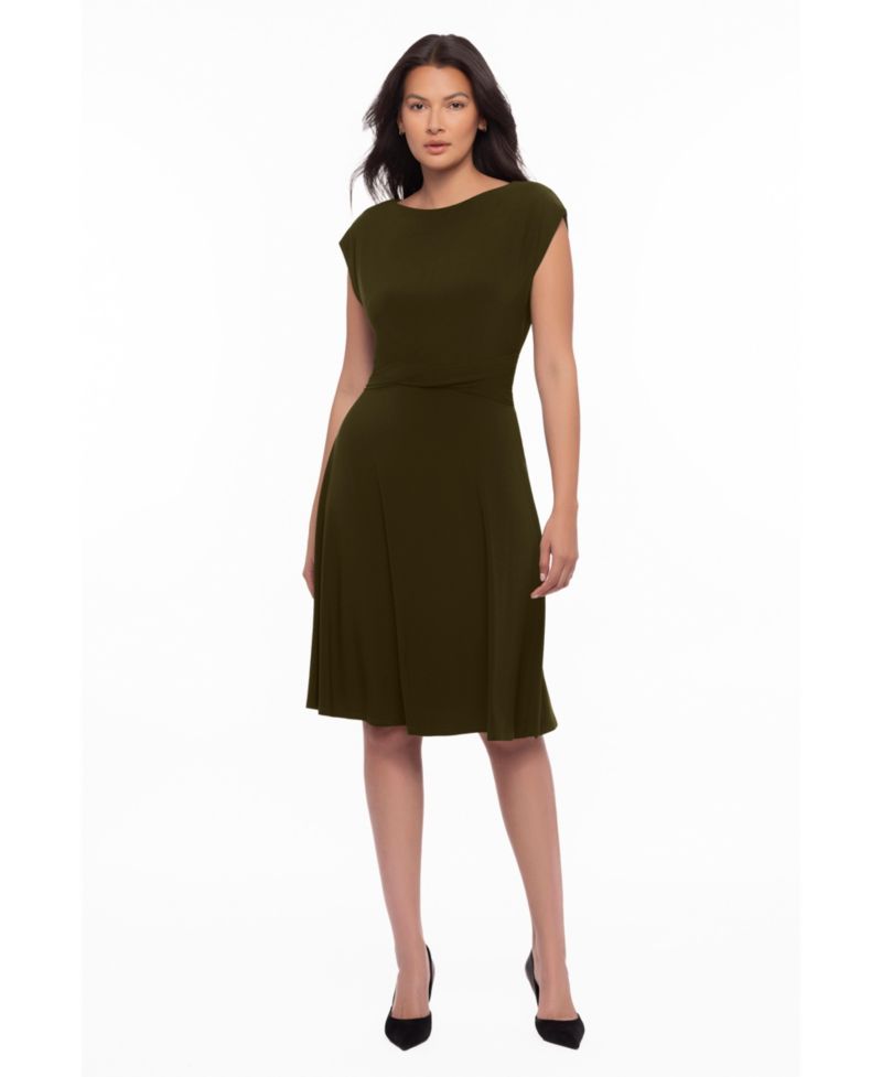 Women's Boat Neck Pull-On Shaping Dress