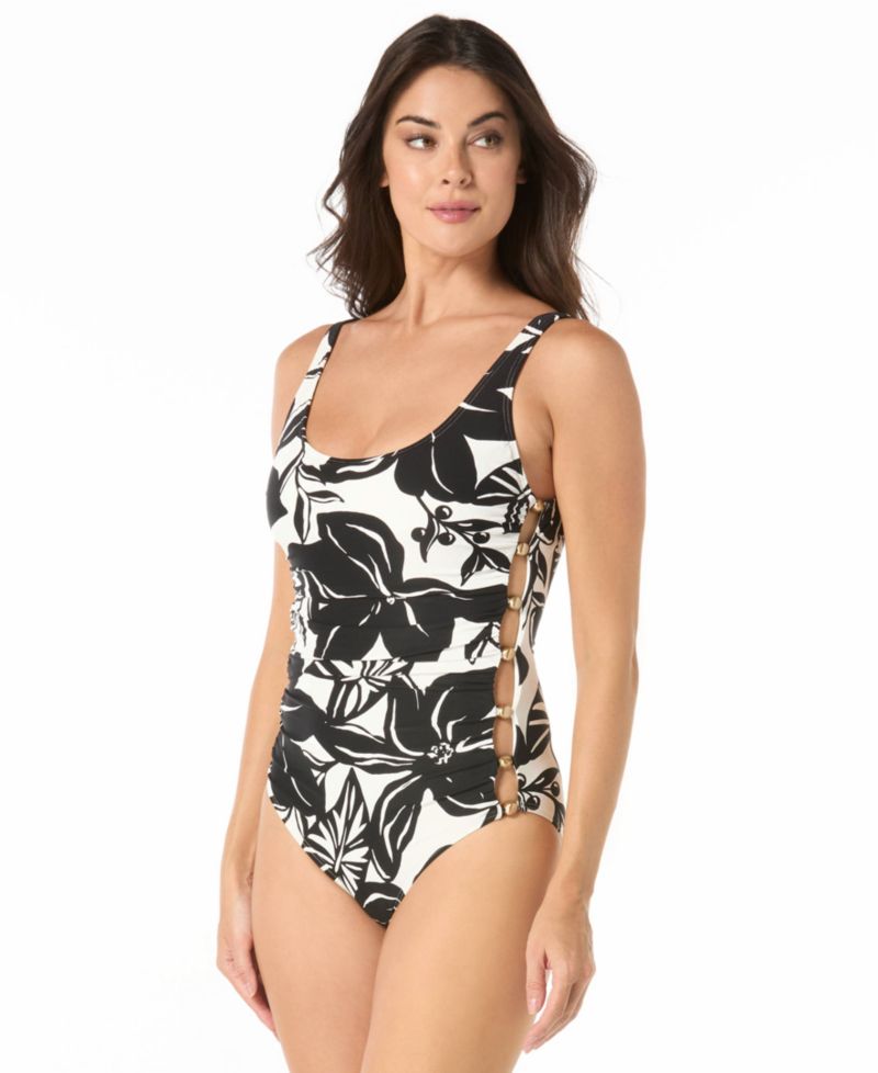 Women's Scoop Neck One-Piece Swimsuit