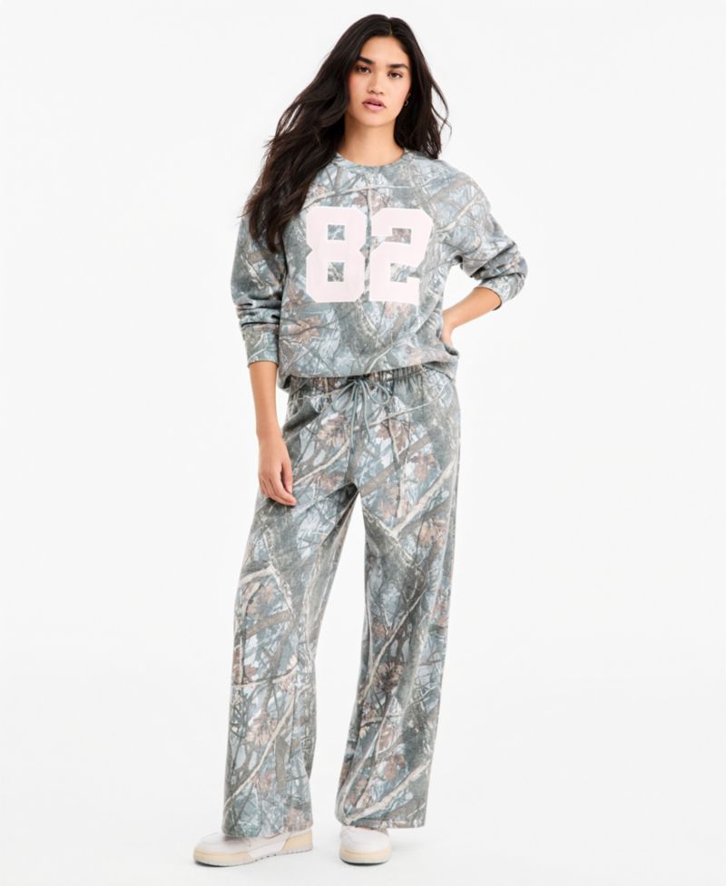 Juniors' Fleece Wide Leg Camo Pants