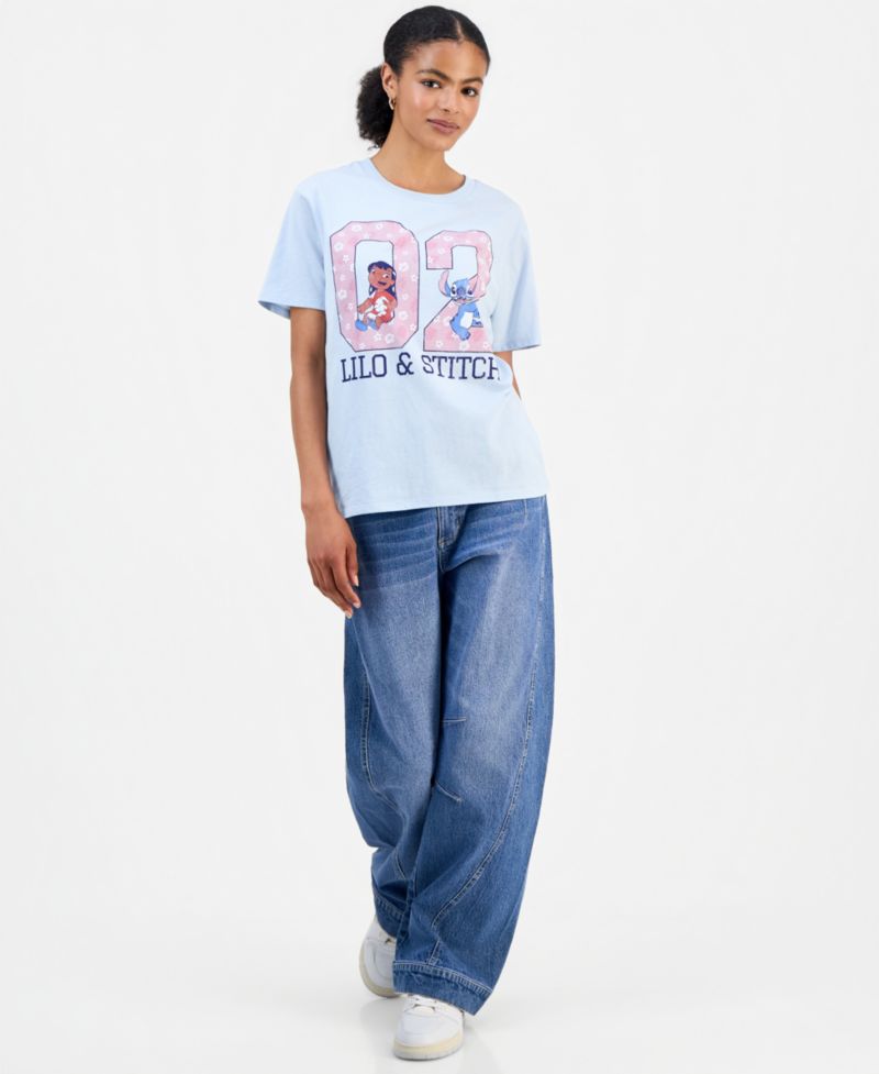 Juniors' Lilo & Stitch Graphic T-Shirt