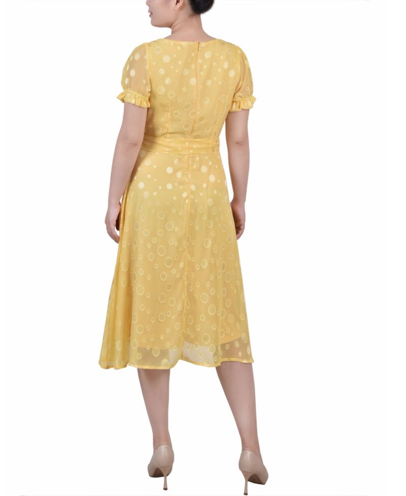 Petite Short Sleeve Belted Swiss Dot Dress
