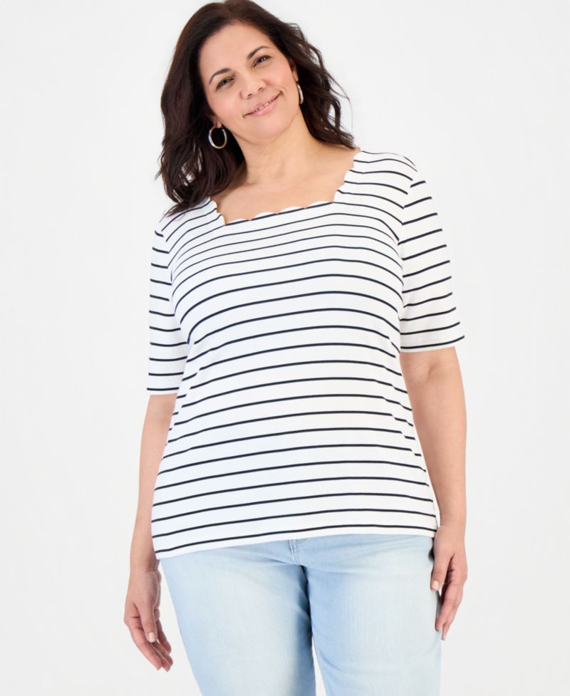 Petite Elbow-Length Scallion Clover Square Neck Top